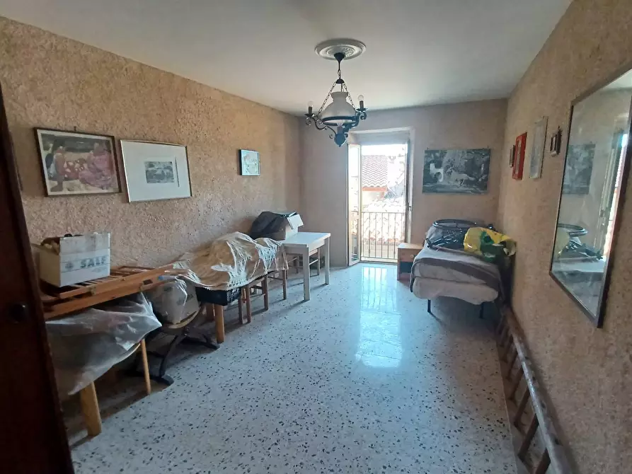 Immagine 4 di Appartamento in vendita  in Via Pier Giuseppe Doria a Bassiano