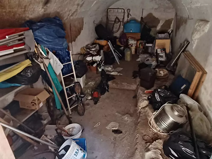 Immagine 4 di Cantina in vendita  in Via Dei Villici a Bassiano