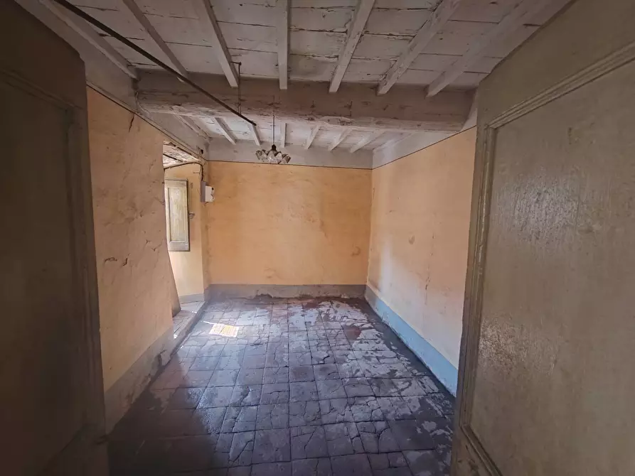 Immagine 3 di Palazzo in vendita  in Via Piave a Maenza