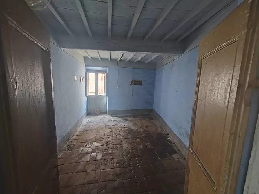 Immagine 12 di Palazzo in vendita  in Via Piave a Maenza