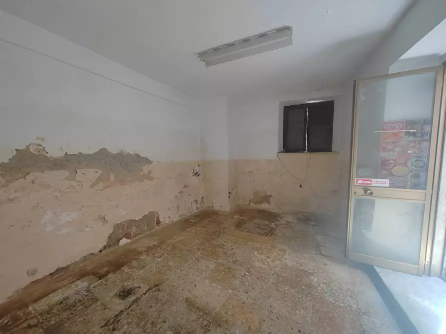 Immagine 8 di Palazzo in vendita  in Via Piave a Maenza