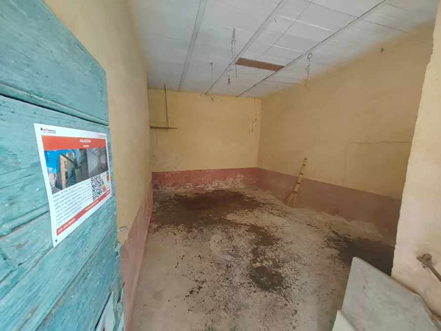 Immagine 11 di Palazzo in vendita  in Via Piave a Maenza