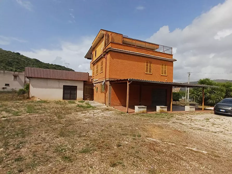 Immagine 25 di Palazzo in vendita  in via Madonna delle Grazie 55 a Priverno