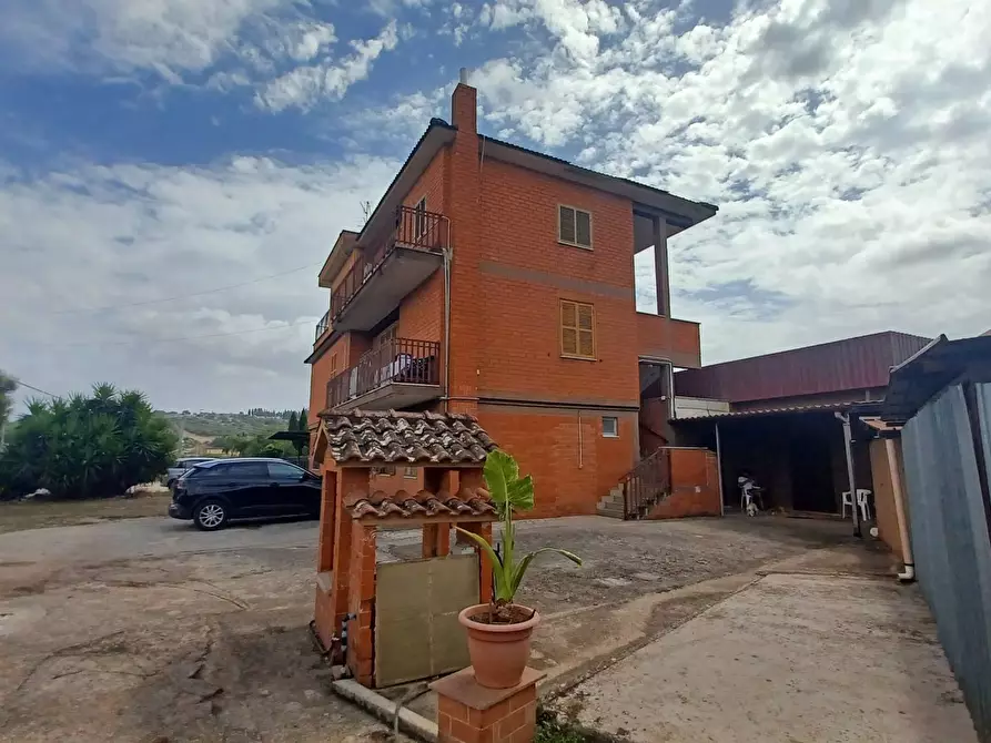 Immagine 5 di Appartamento in vendita  in Via Madonna Delle Grazie 55 a Priverno