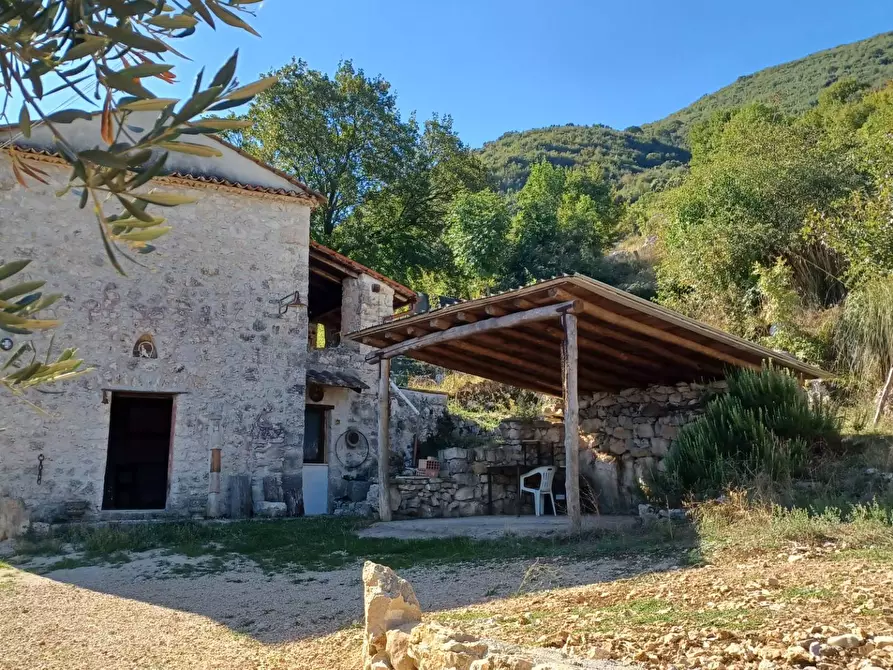 Immagine 3 di Casa semindipendente in vendita  in Vettia a Amaseno