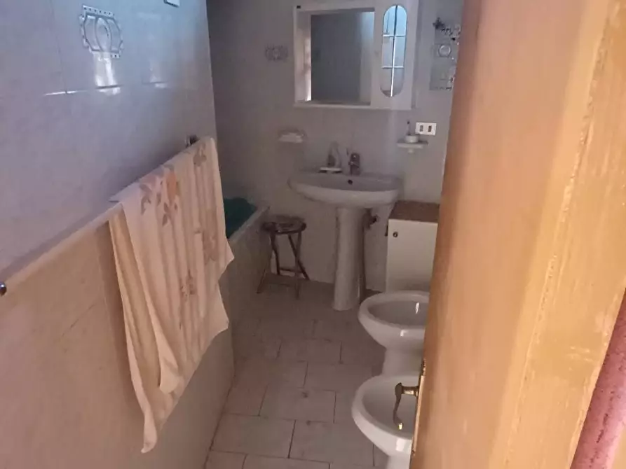 Immagine 21 di Appartamento in vendita  in Via Vicolo Giglio a Arnara