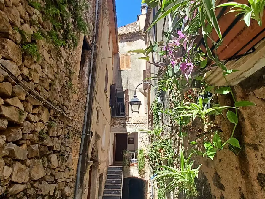 Immagine 40 di Appartamento in vendita  in Via Vicolo Giglio a Arnara