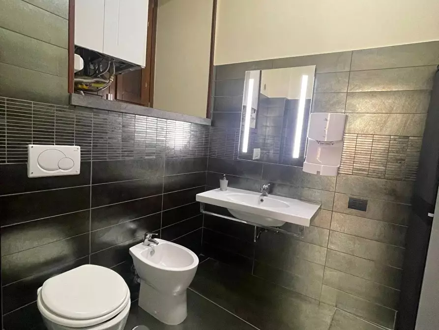 Immagine 11 di Attività commerciale in vendita  in via don morosini 3 a Frosinone