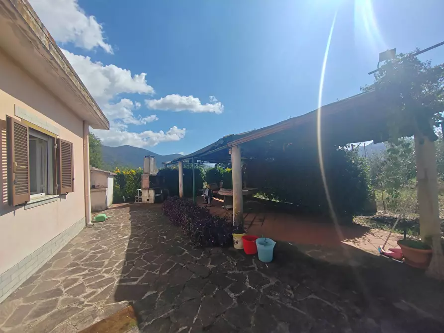 Immagine 13 di Casa indipendente in vendita  in Via Pozzo la Traversa a Bassiano