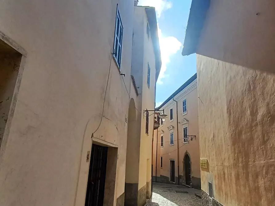 Immagine 15 di Appartamento in vendita  in Via Colorito Arnaldo 1 a Bassiano