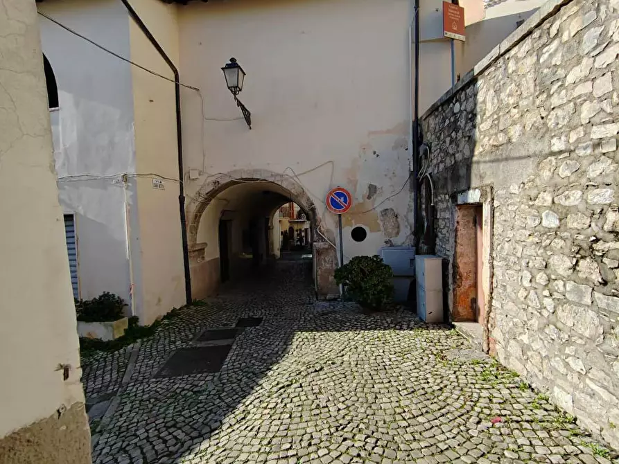 Immagine 28 di Appartamento in vendita  in Via Colorito Arnaldo 1 a Bassiano