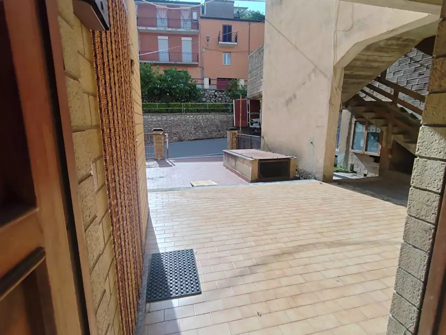 Immagine 2 di Appartamento in vendita  in Via Dante Alighieri 49 a Bassiano