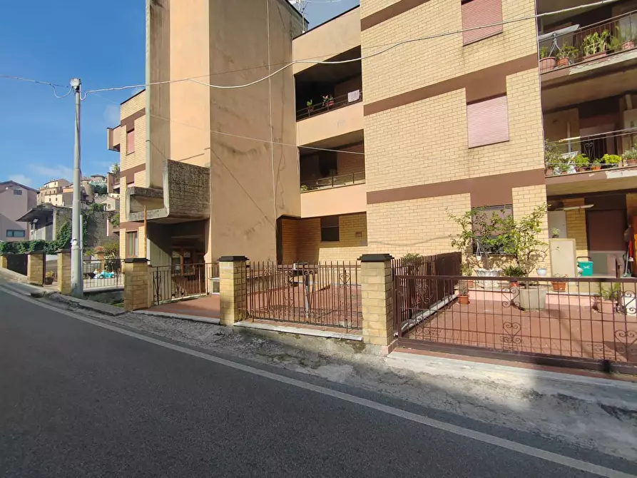Immagine 15 di Appartamento in vendita  in Via Dante Alighieri 49 a Bassiano