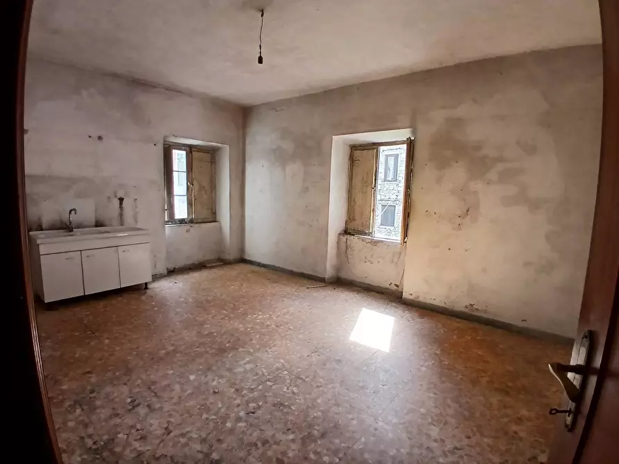 Immagine 5 di Palazzo in vendita  in Via Borgo a Arnara