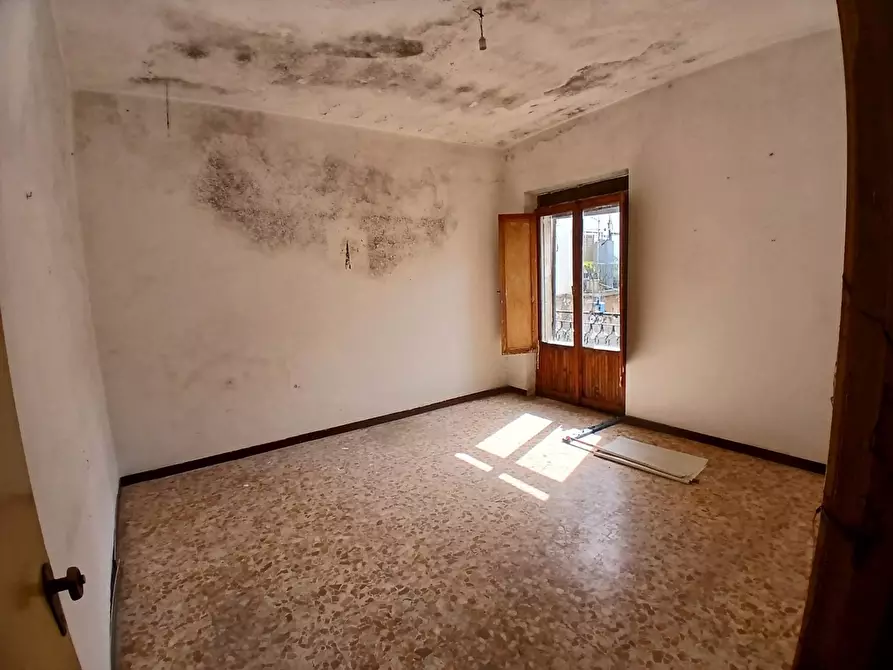 Immagine 6 di Palazzo in vendita  in Via Borgo a Arnara