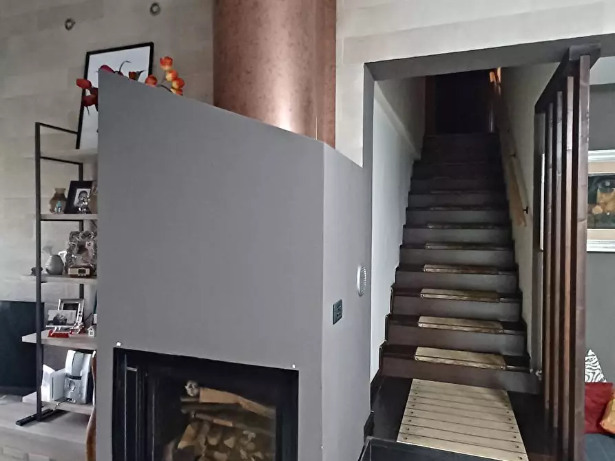 Immagine 1 di Villa in vendita  in Via Caposele 350 a Priverno