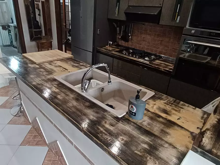 Immagine 13 di Villa in vendita  in Via Caposele 350 a Priverno