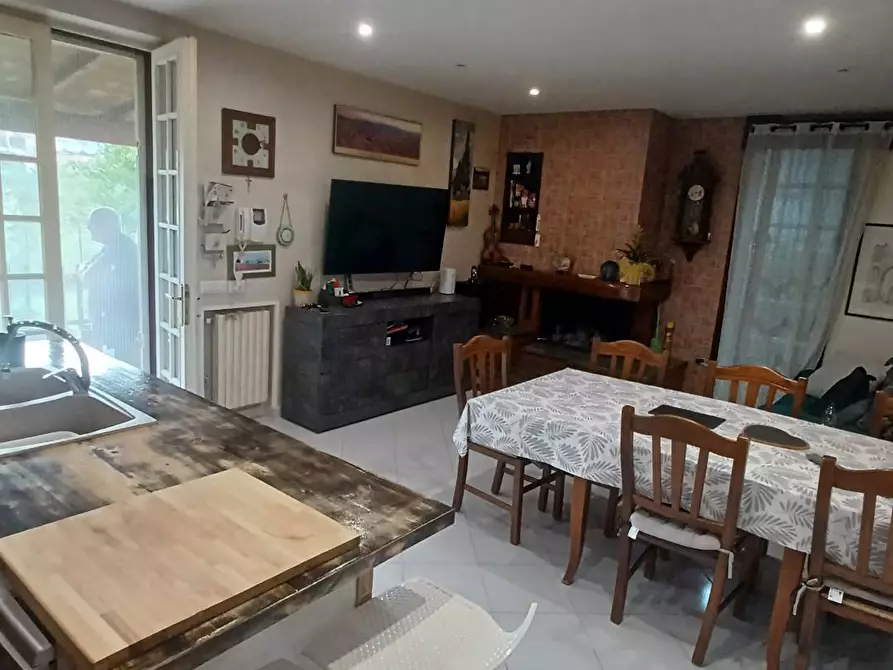 Immagine 15 di Villa in vendita  in Via Caposele 350 a Priverno