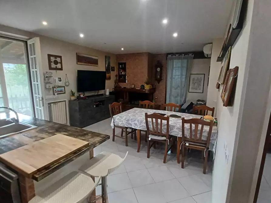 Immagine 18 di Villa in vendita  in Via Caposele 350 a Priverno