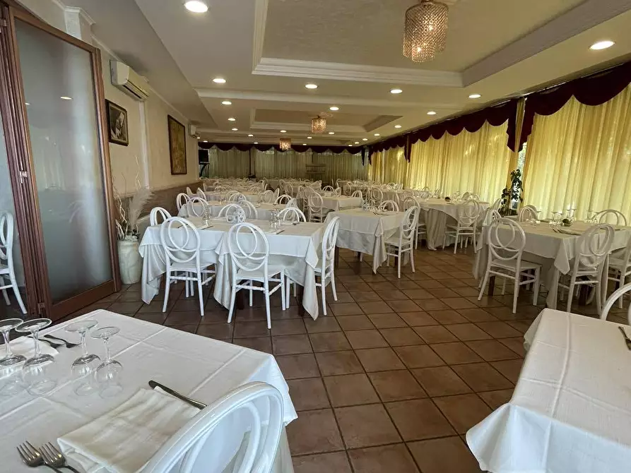 Immagine 10 di Locale commerciale in vendita  in via meringo alto a Ripi