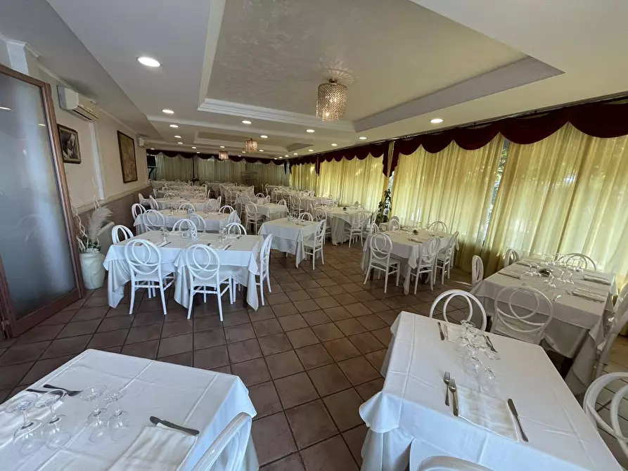 Immagine 13 di Locale commerciale in vendita  in via meringo alto a Ripi