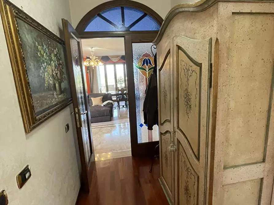 Immagine 24 di Locale commerciale in vendita  in via meringo alto a Ripi