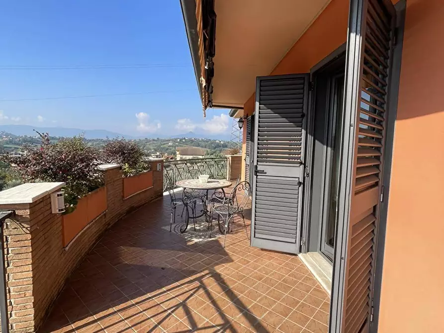 Immagine 22 di Locale commerciale in vendita  in via meringo alto a Ripi