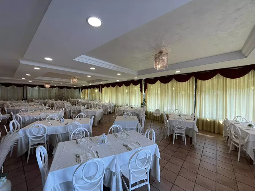 Immagine 12 di Locale commerciale in vendita  in via meringo alto a Ripi