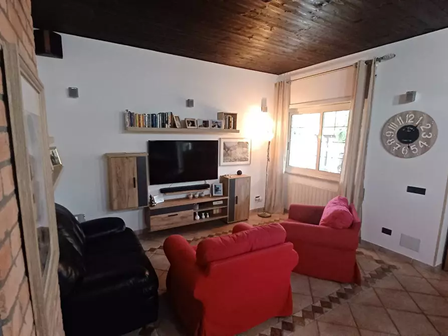 Immagine 6 di Villa in vendita  in Via Fantacchiotto a Latina