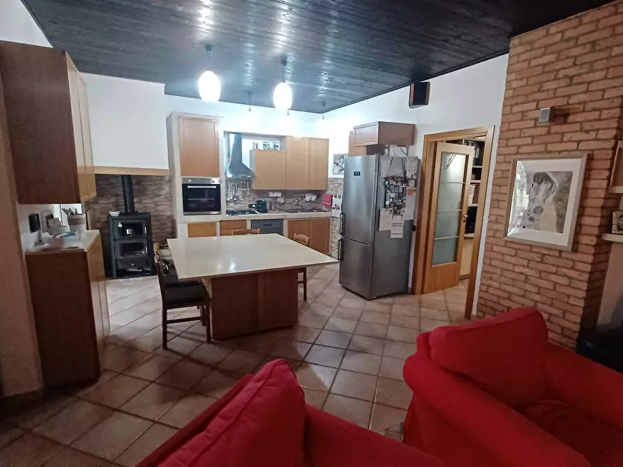 Immagine 7 di Villa in vendita  in Via Fantacchiotto a Latina