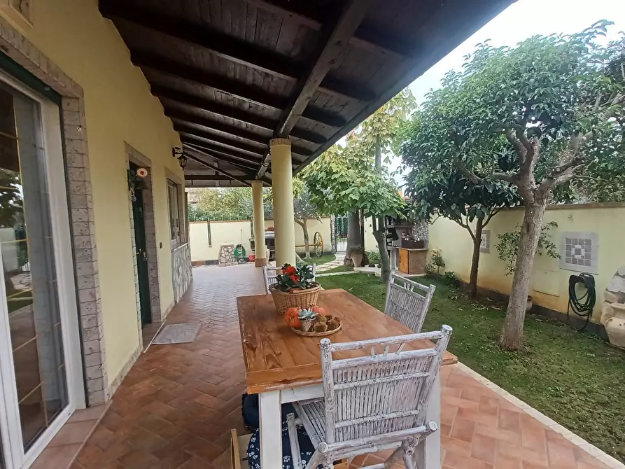 Immagine 29 di Villa in vendita  in Via Fantacchiotto a Latina