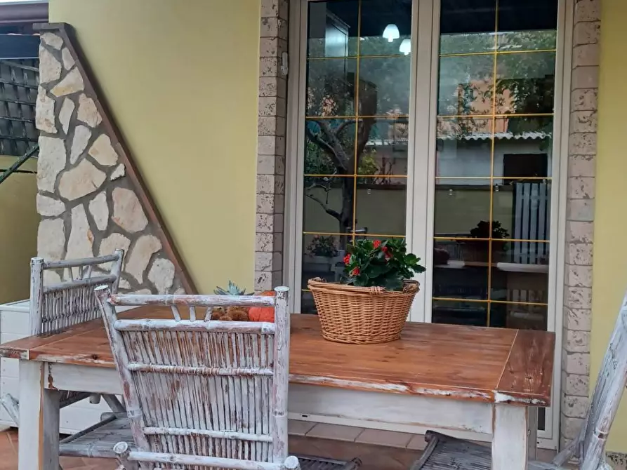 Immagine 30 di Villa in vendita  in Via Fantacchiotto a Latina