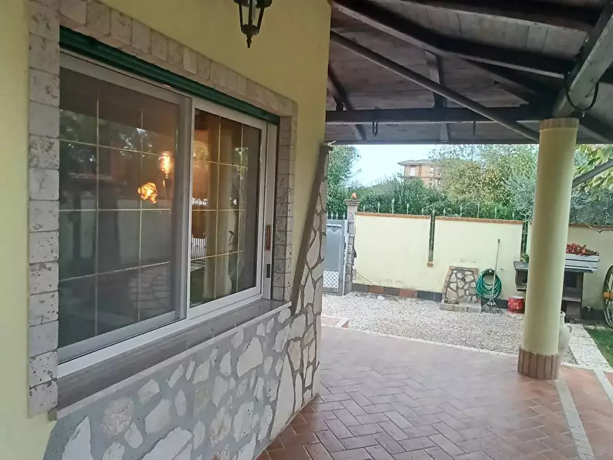 Immagine 32 di Villa in vendita  in Via Fantacchiotto a Latina