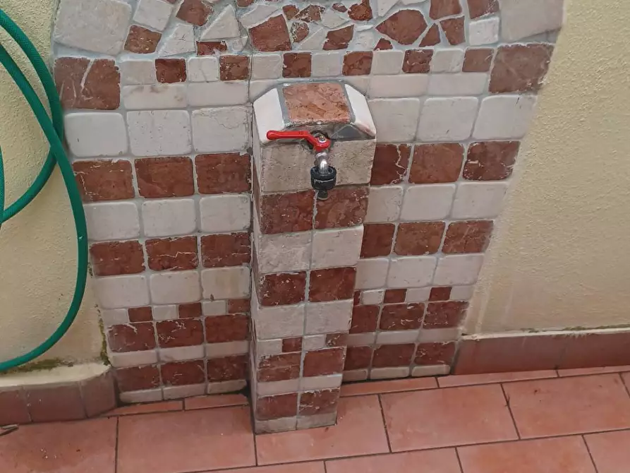 Immagine 33 di Villa in vendita  in Via Fantacchiotto a Latina