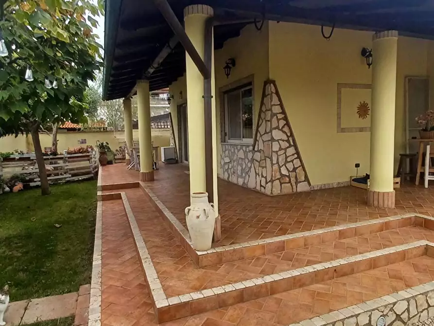 Immagine 43 di Villa in vendita  in Via Fantacchiotto a Latina