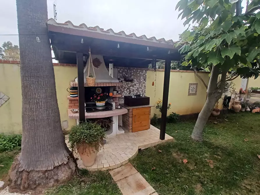 Immagine 50 di Villa in vendita  in Via Fantacchiotto a Latina