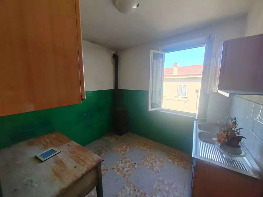 Immagine 4 di Palazzo in vendita  in Via Arelle a Arnara