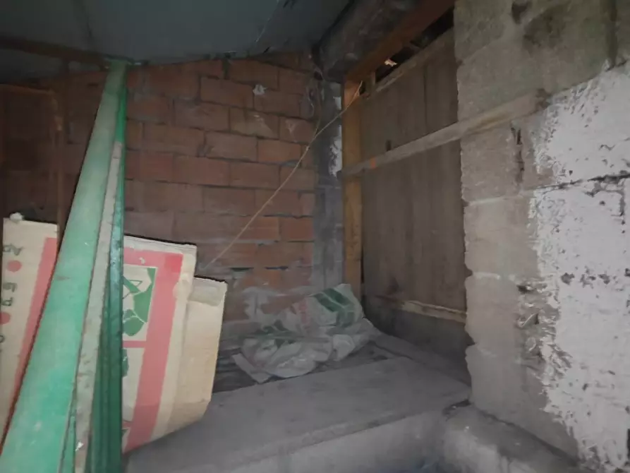 Immagine 13 di Palazzo in vendita  in Via Arelle a Arnara