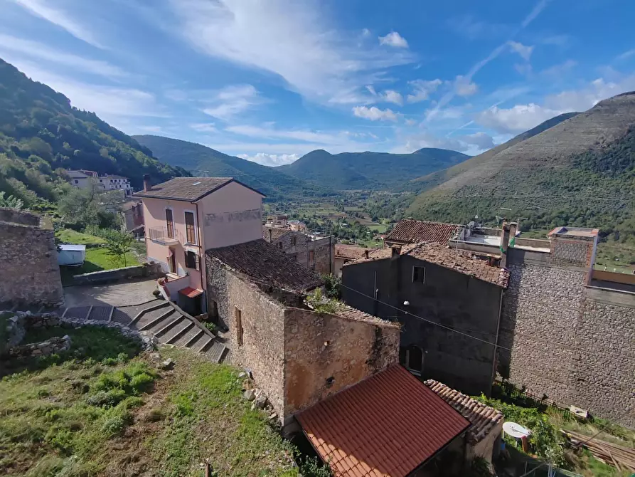 Immagine 16 di Palazzo in vendita  in Via Arelle a Arnara