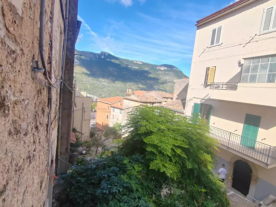 Immagine 28 di Palazzo in vendita  in Via Arelle a Arnara