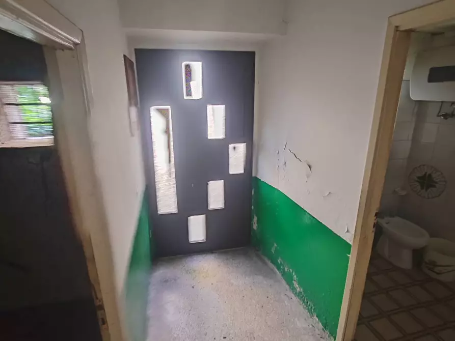 Immagine 36 di Palazzo in vendita  in Via Arelle a Arnara