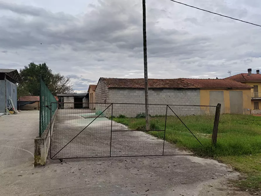 Immagine 20 di Magazzino in vendita  in via Colonne a San Giovanni Incarico