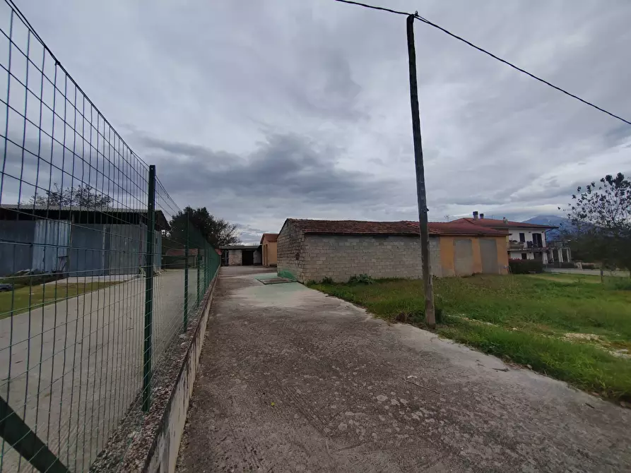 Immagine 21 di Magazzino in vendita  in via Colonne a San Giovanni Incarico