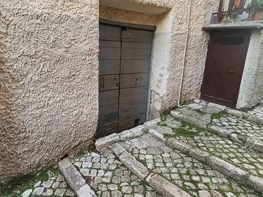 Immagine 10 di Appartamento in vendita  in Via Arnaldo Colorito a Bassiano