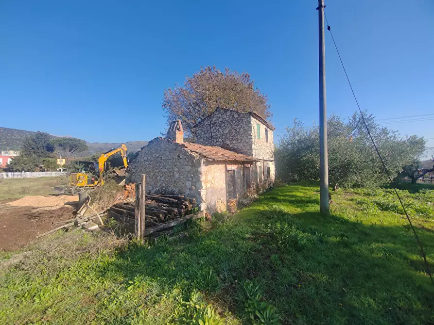 Immagine 7 di Rustico / casale in vendita  in Via Stradone Delle Grotte a Priverno