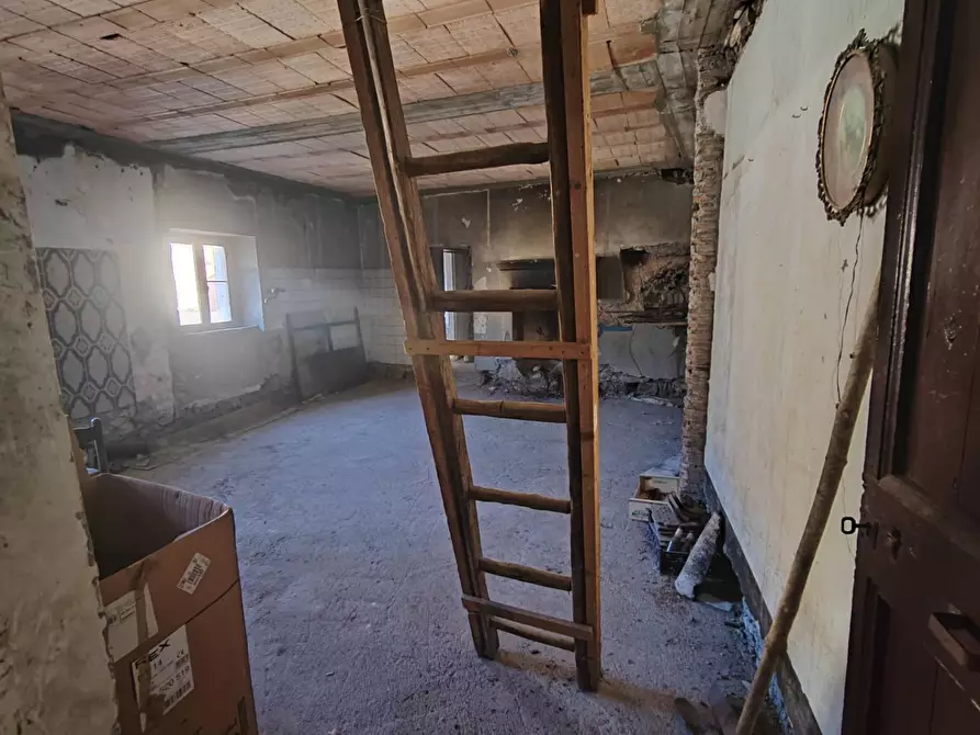 Immagine 7 di Appartamento in vendita  in piazza S. Angelo a Arnara