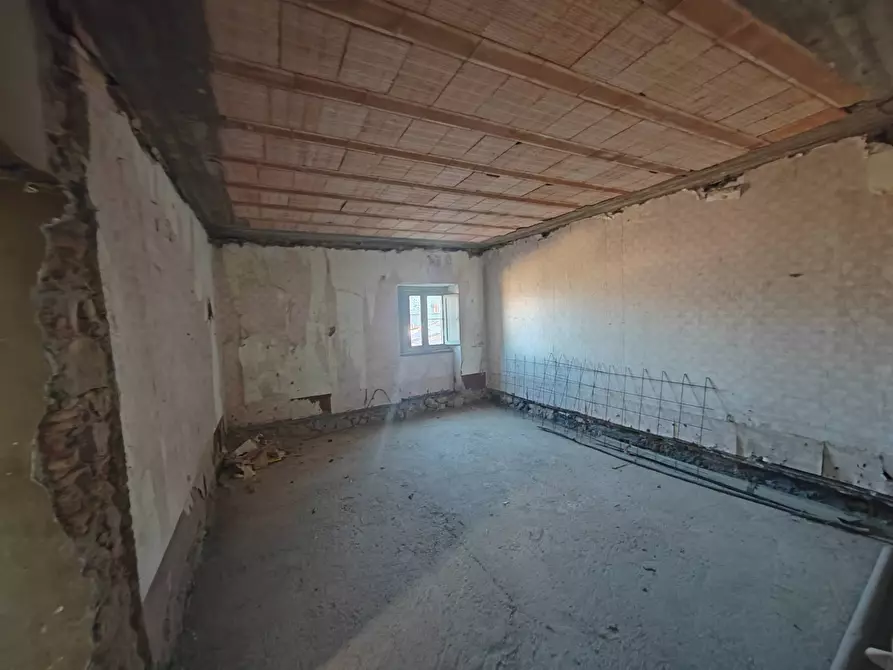 Immagine 11 di Appartamento in vendita  in piazza S. Angelo a Arnara