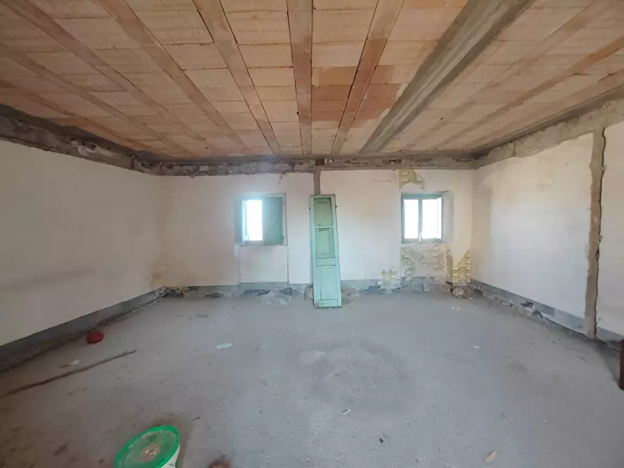 Immagine 15 di Appartamento in vendita  in piazza S. Angelo a Arnara