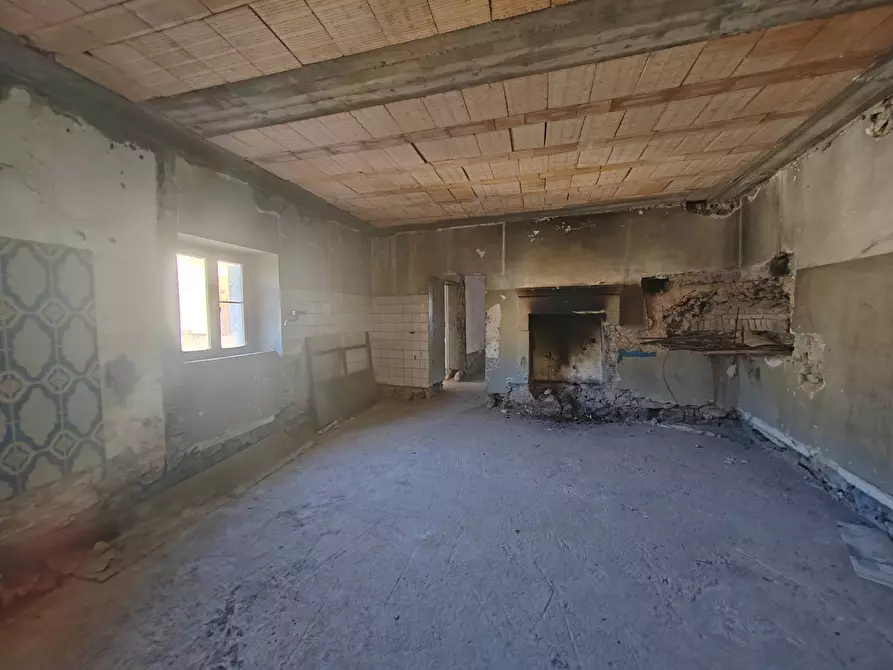 Immagine 17 di Appartamento in vendita  in piazza S. Angelo a Arnara