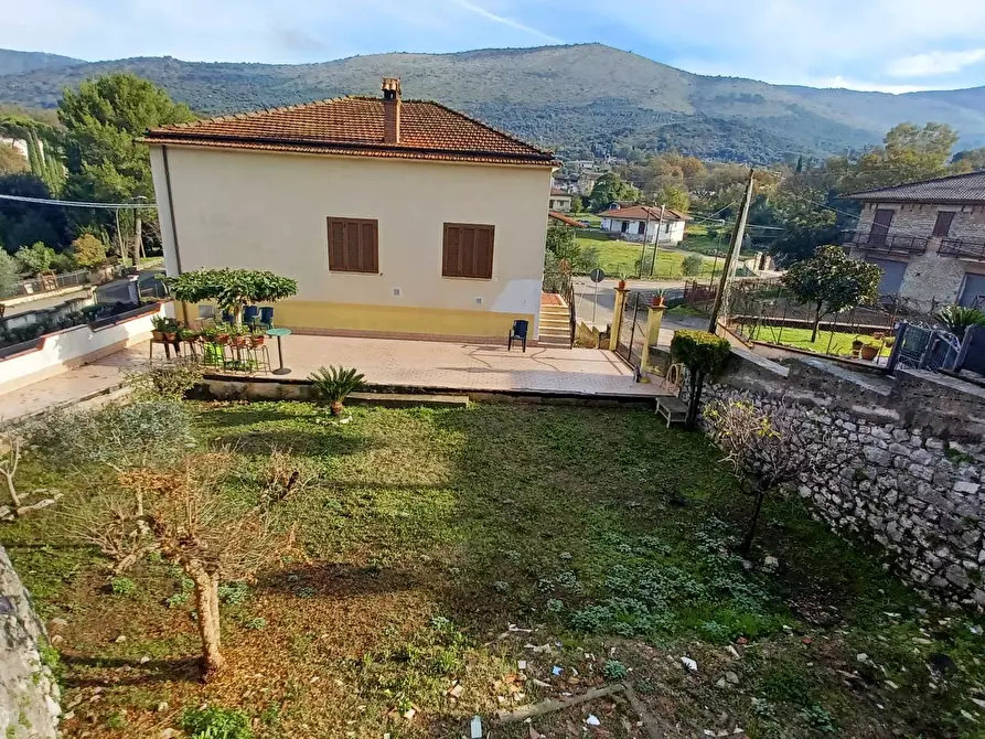 Immagine 30 di Appartamento in vendita  in Via Circonvallazione a Amaseno